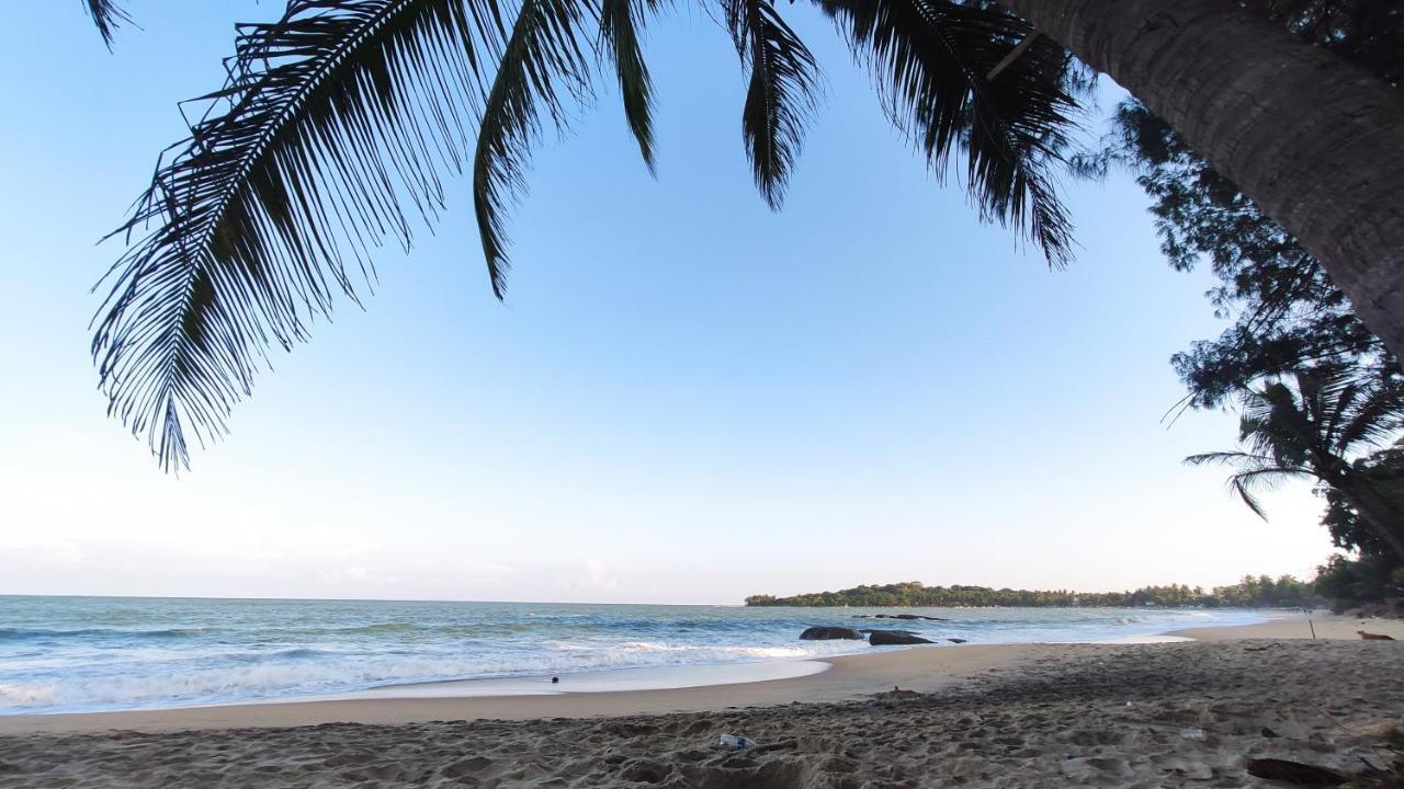 Surf Beach Hotel 아루감 베이 외부 사진