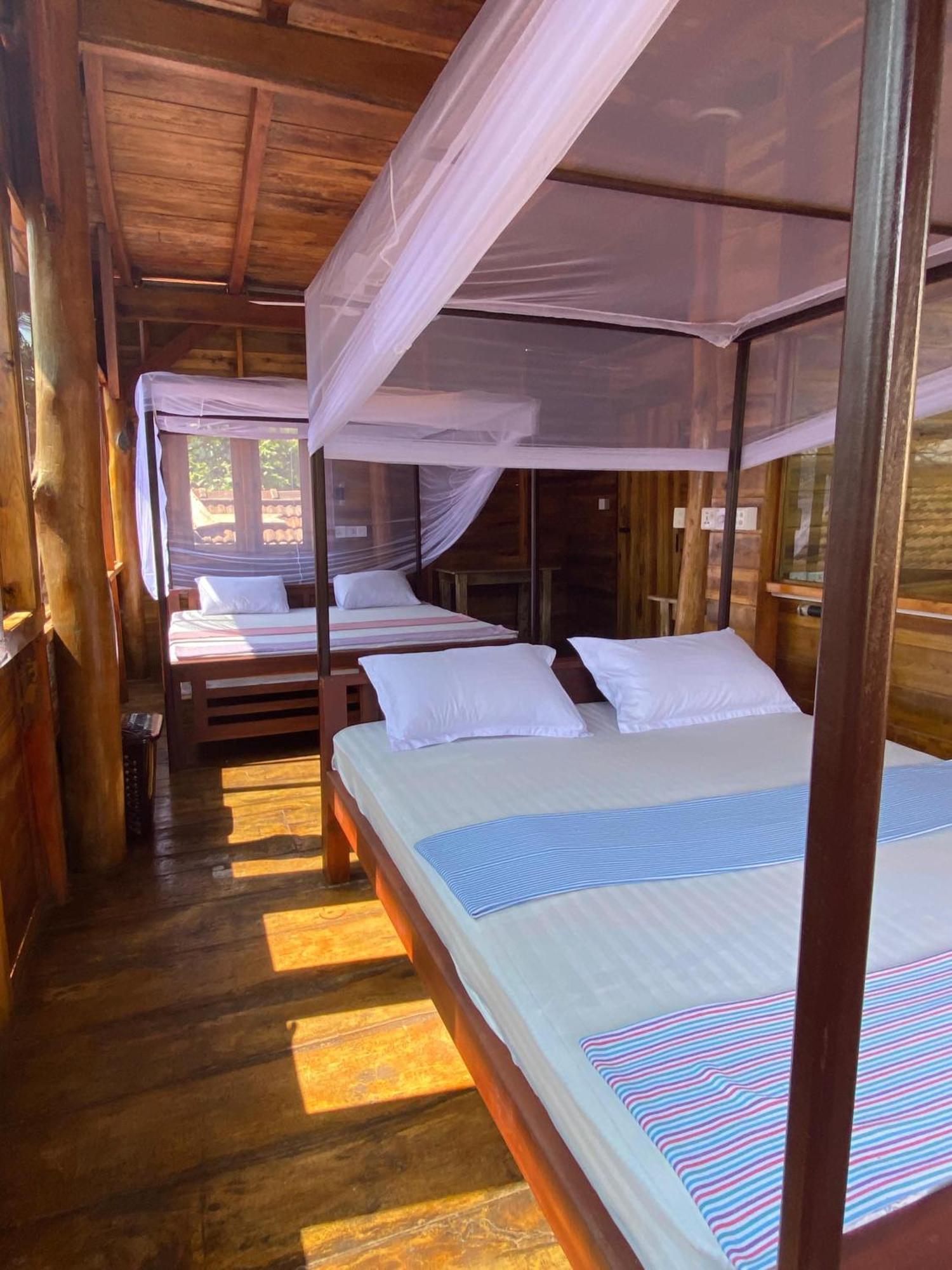 Surf Beach Hotel 아루감 베이 외부 사진