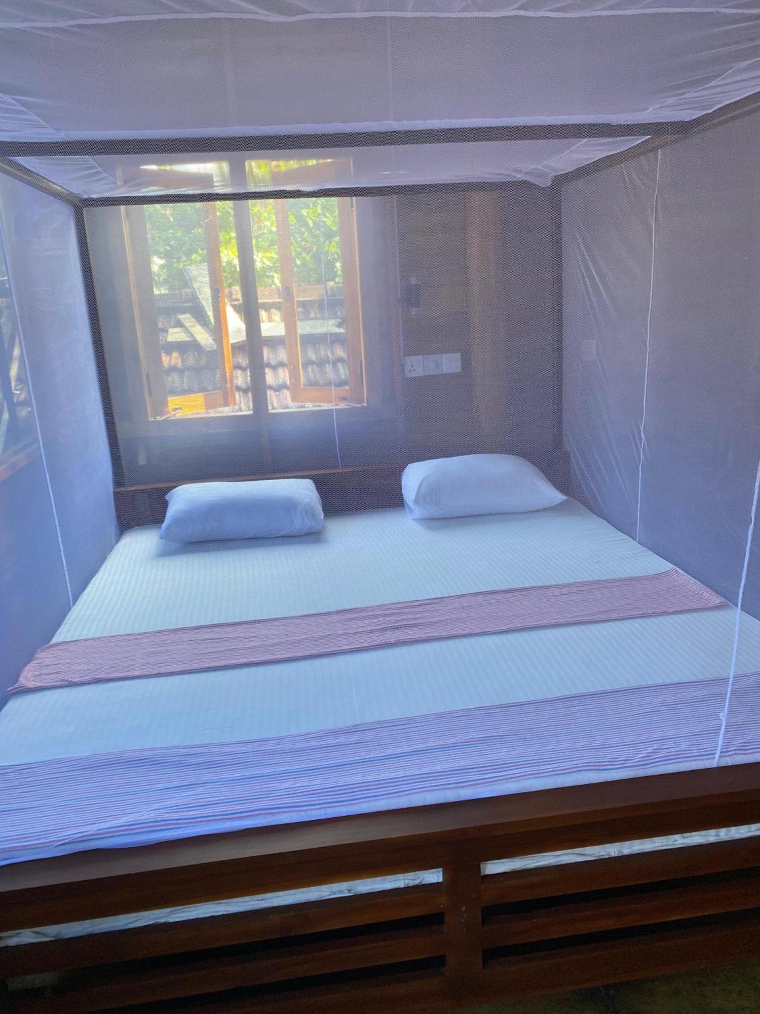 Surf Beach Hotel 아루감 베이 외부 사진